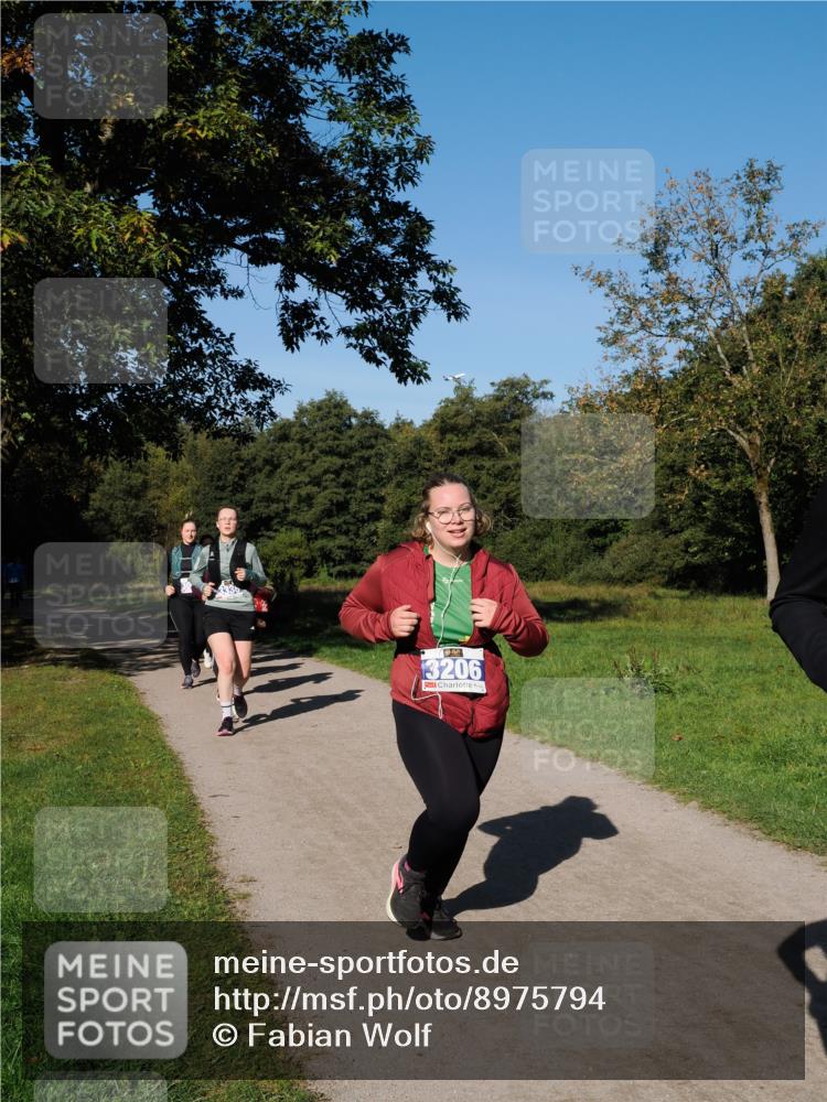 28.09.2025 - 33. Volkslauf durch das schöne Alstertal Fabian Wolf http://msf.ph/oto/8975794 28.09.2025 10:37:51 Laufen 13206 meine-sportfotos.de