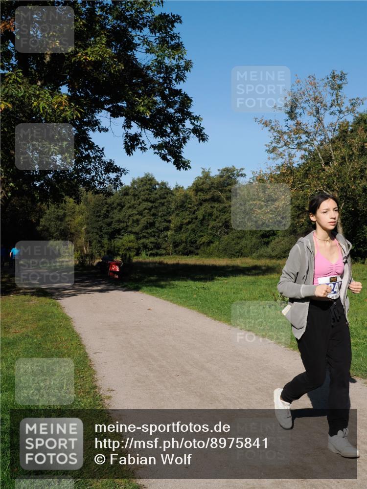 28.09.2025 - 33. Volkslauf durch das schöne Alstertal Fabian Wolf http://msf.ph/oto/8975841 28.09.2025 10:37:57 Laufen  meine-sportfotos.de