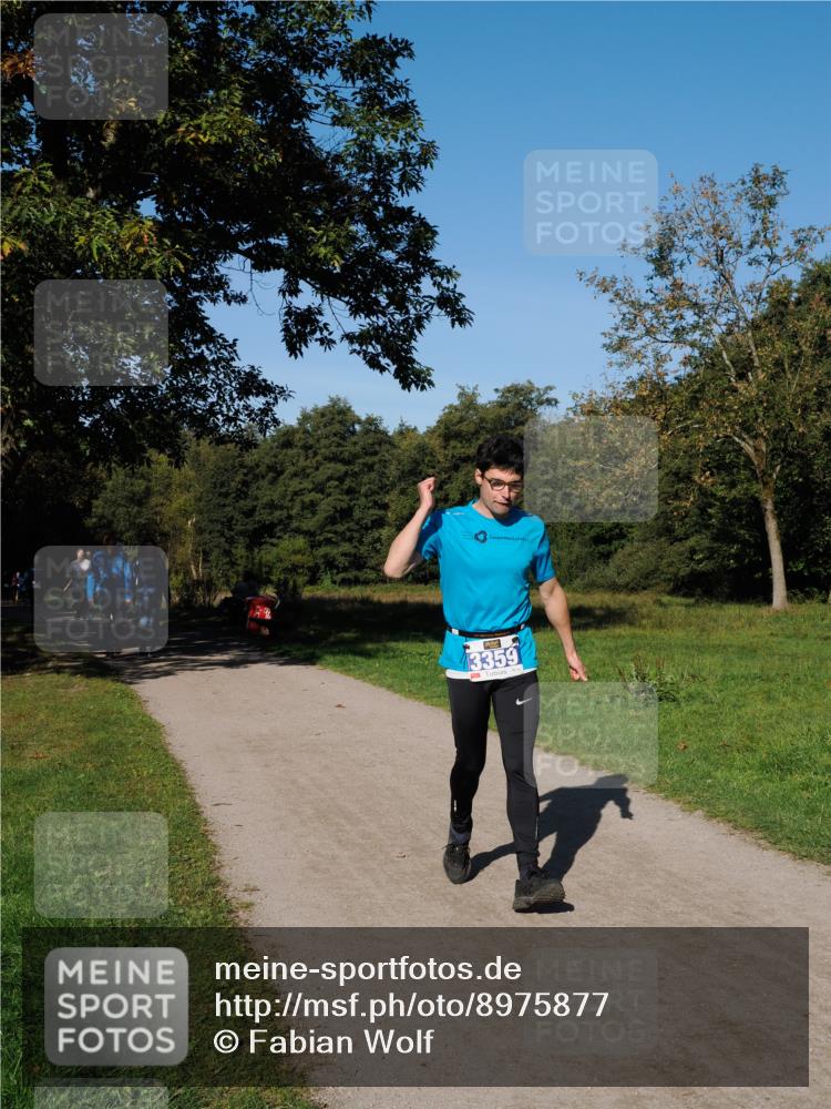 28.09.2025 - 33. Volkslauf durch das schöne Alstertal Fabian Wolf http://msf.ph/oto/8975877 28.09.2025 10:38:16 Laufen 3359 meine-sportfotos.de