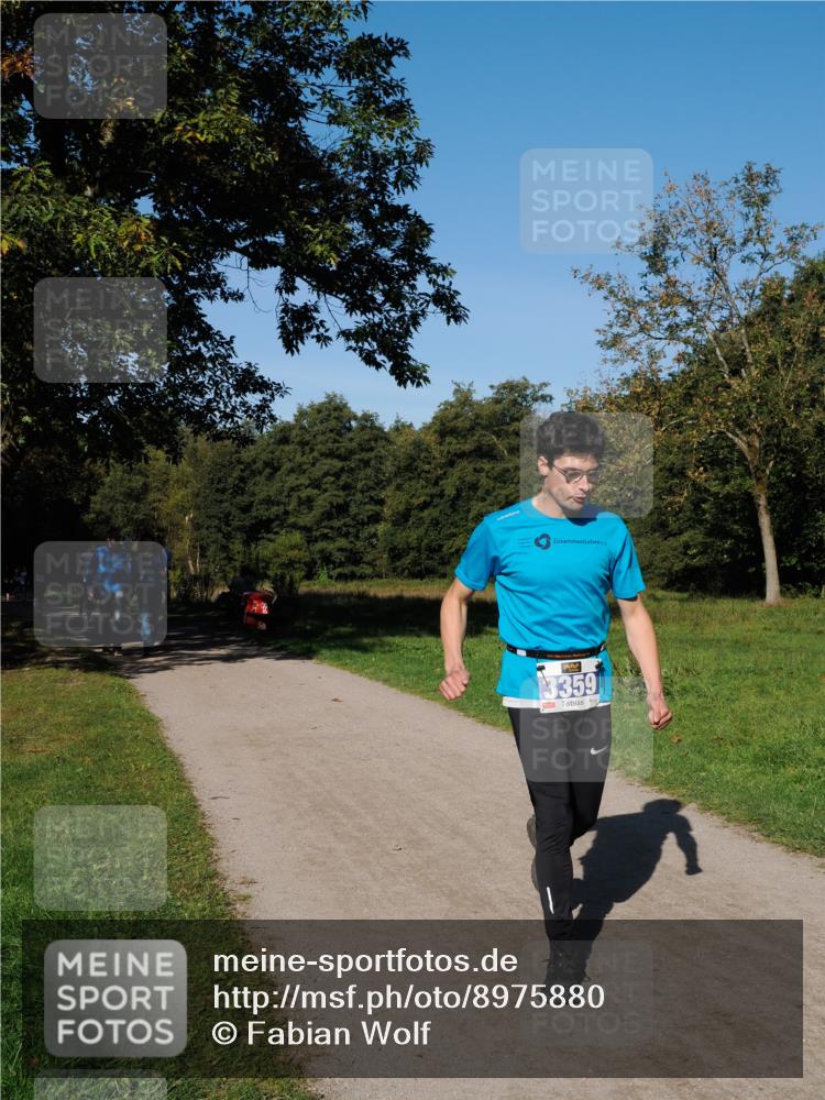 28.09.2025 - 33. Volkslauf durch das schöne Alstertal Fabian Wolf http://msf.ph/oto/8975880 28.09.2025 10:38:16 Laufen 3359 meine-sportfotos.de