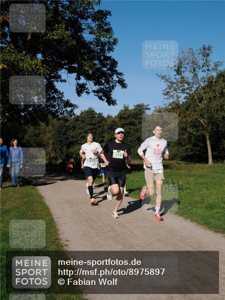 28.09.2025 - 33. Volkslauf durch das schöne Alstertal Fabian Wolf http://msf.ph/oto/8975897 28.09.2025 10:38:21 Laufen 4114, 4140, 4175, 2025 meine-sportfotos.de