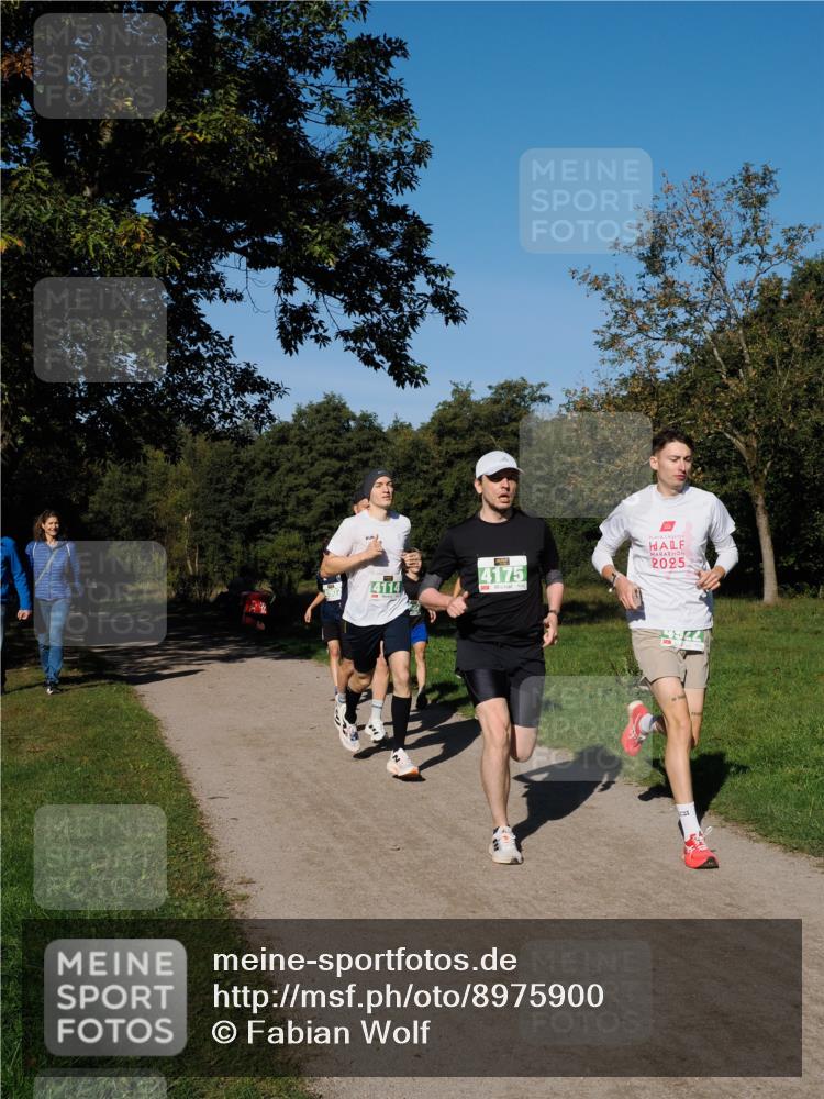 28.09.2025 - 33. Volkslauf durch das schöne Alstertal Fabian Wolf http://msf.ph/oto/8975900 28.09.2025 10:38:22 Laufen 4175, 4114, 2025 meine-sportfotos.de
