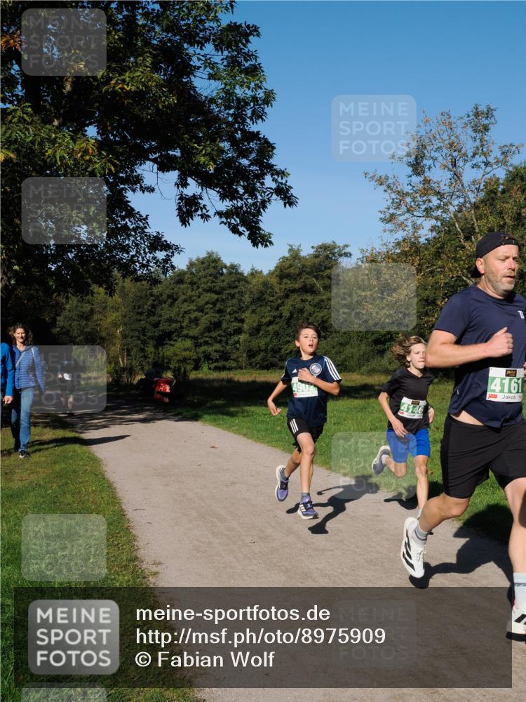 28.09.2025 - 33. Volkslauf durch das schöne Alstertal Fabian Wolf http://msf.ph/oto/8975909 28.09.2025 10:38:23 Laufen 4161 meine-sportfotos.de