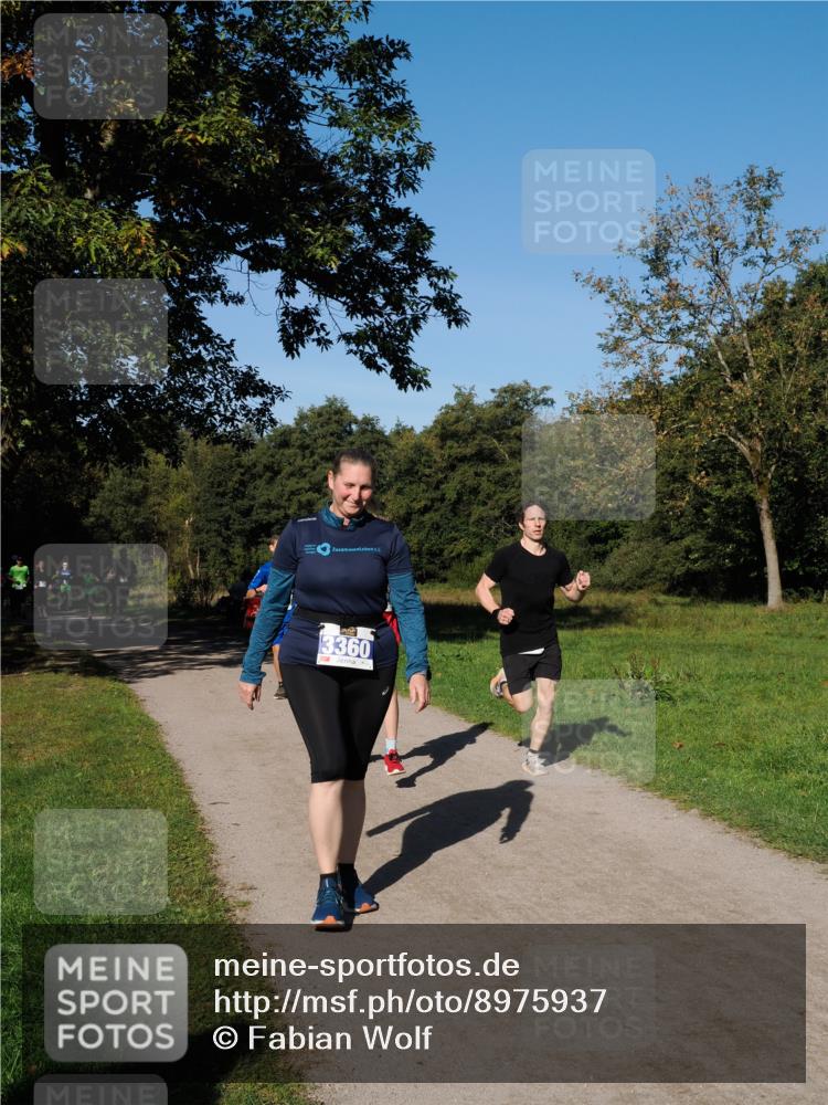28.09.2025 - 33. Volkslauf durch das schöne Alstertal Fabian Wolf http://msf.ph/oto/8975937 28.09.2025 10:38:32 Laufen 3360 meine-sportfotos.de