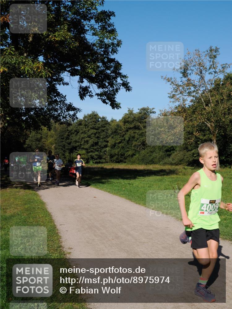 28.09.2025 - 33. Volkslauf durch das schöne Alstertal Fabian Wolf http://msf.ph/oto/8975974 28.09.2025 10:38:40 Laufen 4009 meine-sportfotos.de