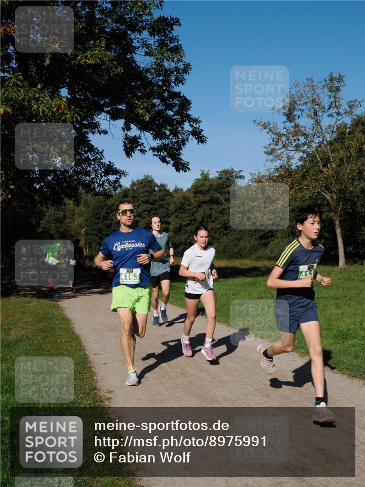 28.09.2025 - 33. Volkslauf durch das schöne Alstertal Fabian Wolf http://msf.ph/oto/8975991 28.09.2025 10:38:43 Laufen 4163 meine-sportfotos.de