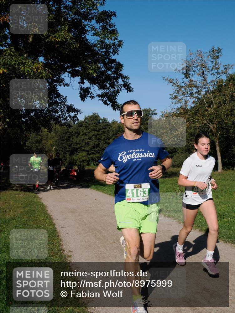 28.09.2025 - 33. Volkslauf durch das schöne Alstertal Fabian Wolf http://msf.ph/oto/8975999 28.09.2025 10:38:44 Laufen 4163 meine-sportfotos.de