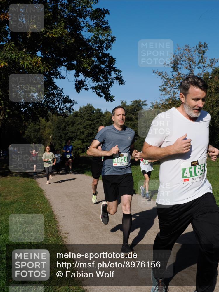 28.09.2025 - 33. Volkslauf durch das schöne Alstertal Fabian Wolf http://msf.ph/oto/8976156 28.09.2025 10:39:12 Laufen 4924, 4165 meine-sportfotos.de