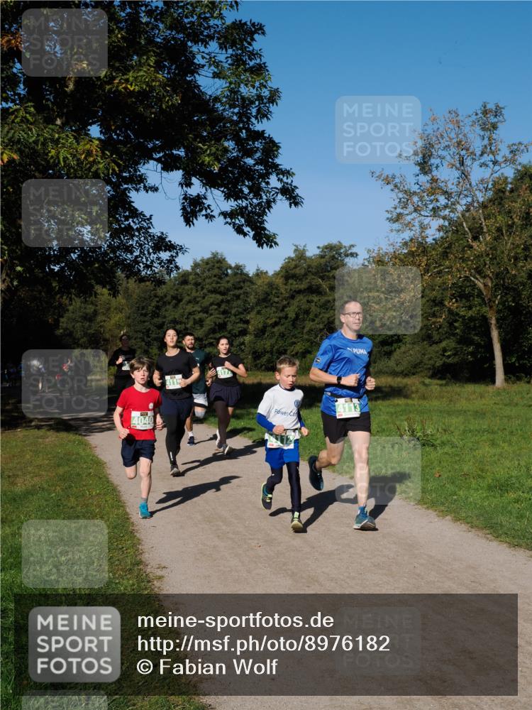 28.09.2025 - 33. Volkslauf durch das schöne Alstertal Fabian Wolf http://msf.ph/oto/8976182 28.09.2025 10:39:16 Laufen 4040 meine-sportfotos.de