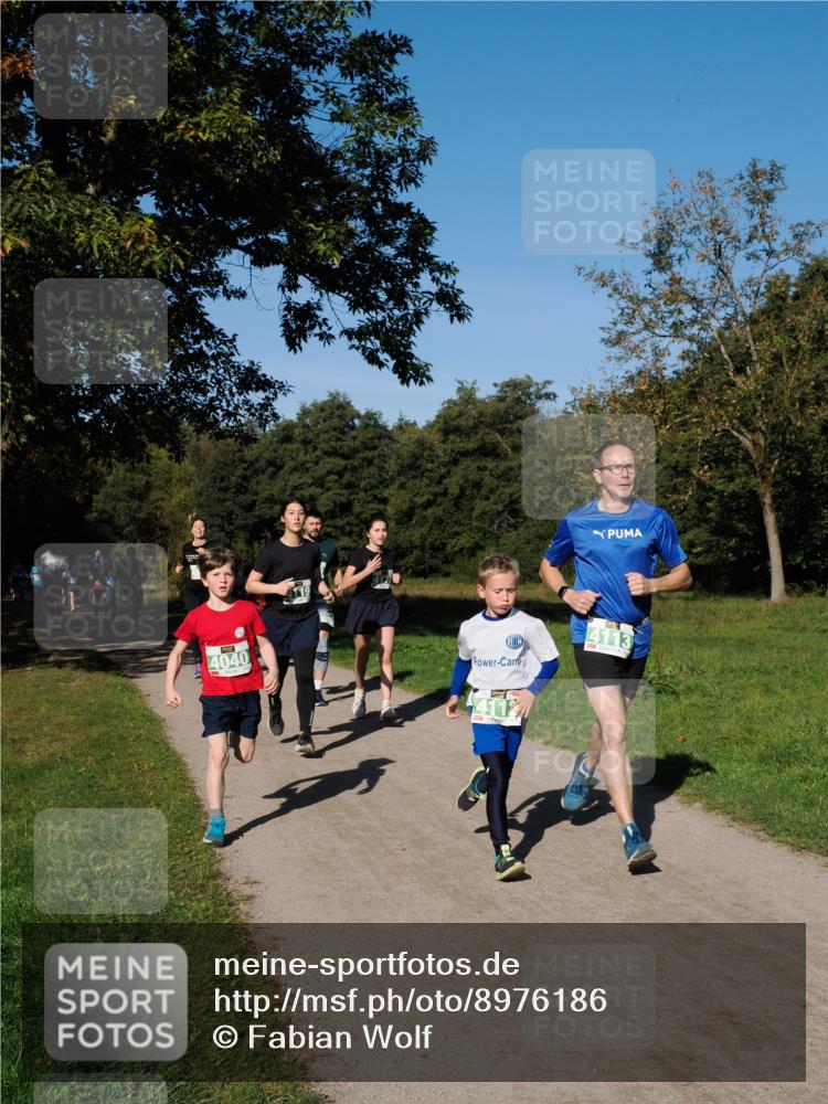 28.09.2025 - 33. Volkslauf durch das schöne Alstertal Fabian Wolf http://msf.ph/oto/8976186 28.09.2025 10:39:16 Laufen 4040, 4113 meine-sportfotos.de