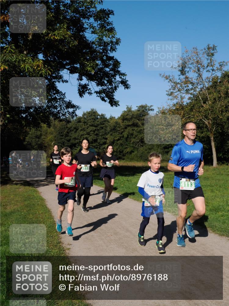 28.09.2025 - 33. Volkslauf durch das schöne Alstertal Fabian Wolf http://msf.ph/oto/8976188 28.09.2025 10:39:16 Laufen 4119, 4113 meine-sportfotos.de