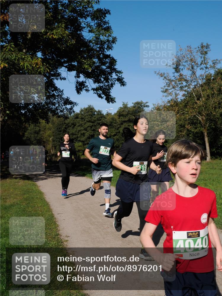 28.09.2025 - 33. Volkslauf durch das schöne Alstertal Fabian Wolf http://msf.ph/oto/8976201 28.09.2025 10:39:18 Laufen 4173, 19, 4040 meine-sportfotos.de