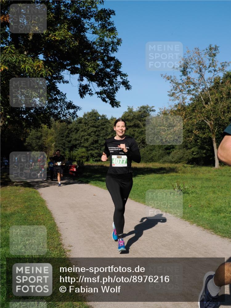 28.09.2025 - 33. Volkslauf durch das schöne Alstertal Fabian Wolf http://msf.ph/oto/8976216 28.09.2025 10:39:19 Laufen 4077 meine-sportfotos.de