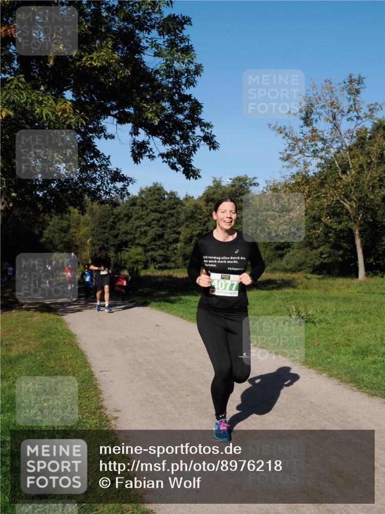 28.09.2025 - 33. Volkslauf durch das schöne Alstertal Fabian Wolf http://msf.ph/oto/8976218 28.09.2025 10:39:19 Laufen 4, 13, 4077 meine-sportfotos.de