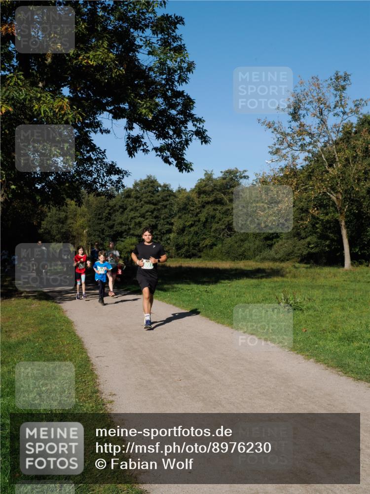 28.09.2025 - 33. Volkslauf durch das schöne Alstertal Fabian Wolf http://msf.ph/oto/8976230 28.09.2025 10:39:21 Laufen  meine-sportfotos.de