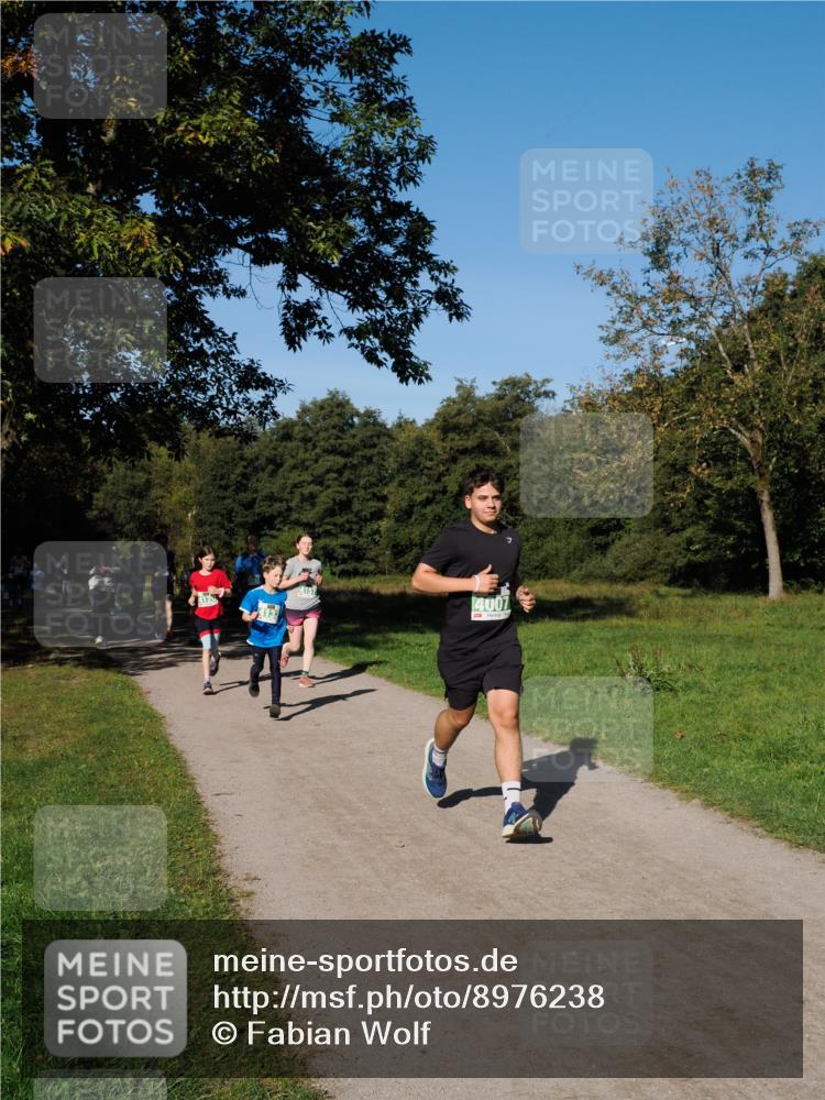 28.09.2025 - 33. Volkslauf durch das schöne Alstertal Fabian Wolf http://msf.ph/oto/8976238 28.09.2025 10:39:22 Laufen 4007 meine-sportfotos.de