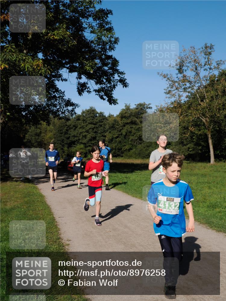 28.09.2025 - 33. Volkslauf durch das schöne Alstertal Fabian Wolf http://msf.ph/oto/8976258 28.09.2025 10:39:24 Laufen 4132 meine-sportfotos.de