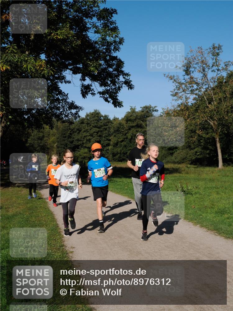 28.09.2025 - 33. Volkslauf durch das schöne Alstertal Fabian Wolf http://msf.ph/oto/8976312 28.09.2025 10:39:35 Laufen 081, 4035 meine-sportfotos.de