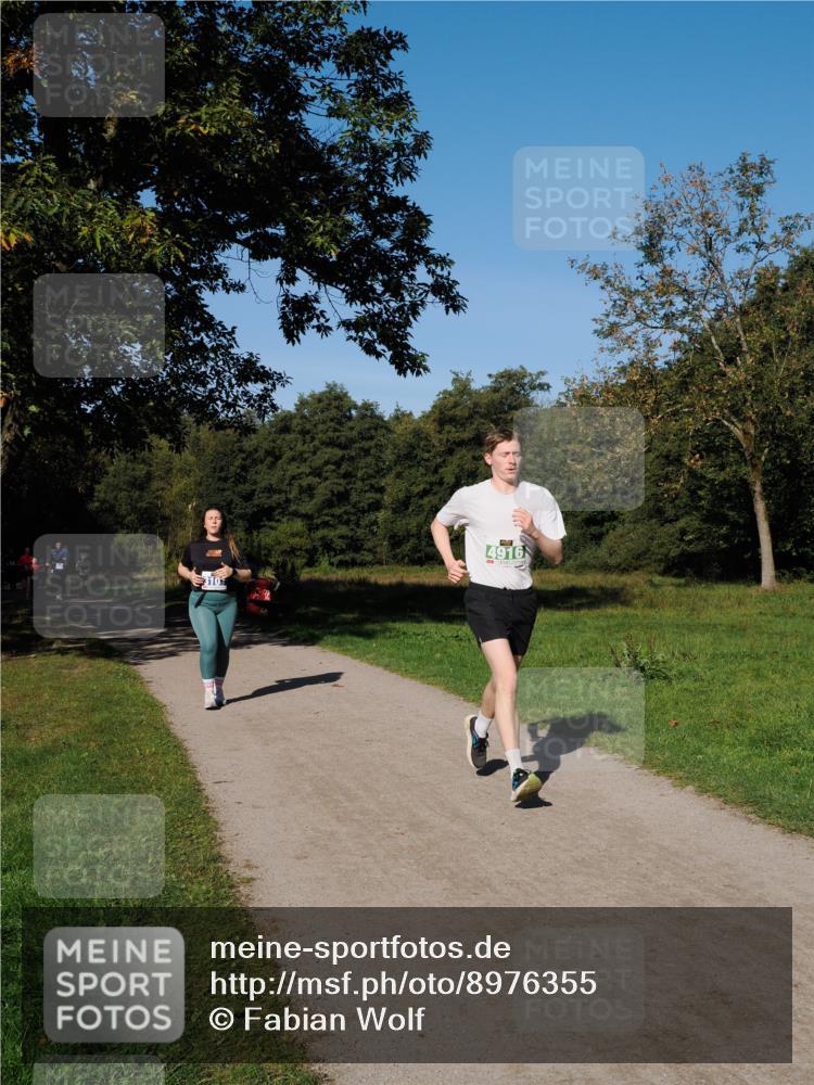 28.09.2025 - 33. Volkslauf durch das schöne Alstertal Fabian Wolf http://msf.ph/oto/8976355 28.09.2025 10:39:44 Laufen 4916 meine-sportfotos.de