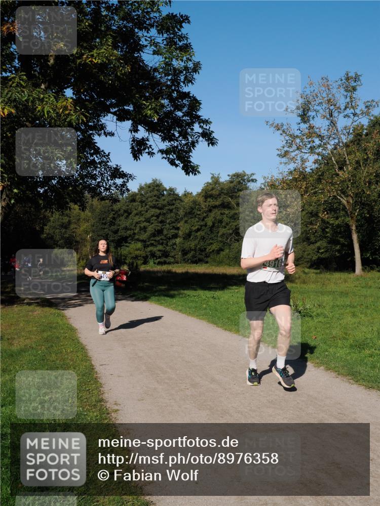 28.09.2025 - 33. Volkslauf durch das schöne Alstertal Fabian Wolf http://msf.ph/oto/8976358 28.09.2025 10:39:44 Laufen 4916 meine-sportfotos.de