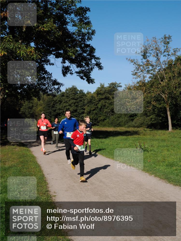 28.09.2025 - 33. Volkslauf durch das schöne Alstertal Fabian Wolf http://msf.ph/oto/8976395 28.09.2025 10:39:54 Laufen 911 meine-sportfotos.de