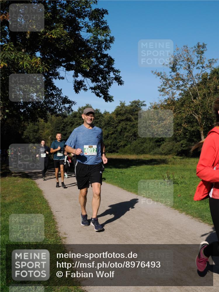 28.09.2025 - 33. Volkslauf durch das schöne Alstertal Fabian Wolf http://msf.ph/oto/8976493 28.09.2025 10:40:06 Laufen 4012 meine-sportfotos.de