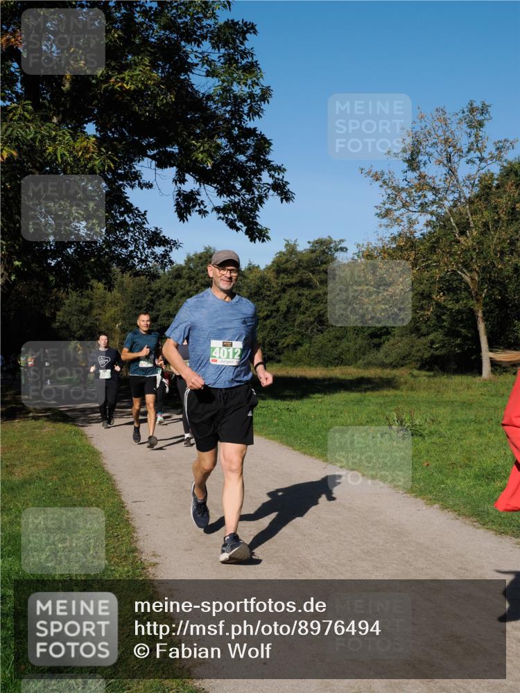 28.09.2025 - 33. Volkslauf durch das schöne Alstertal Fabian Wolf http://msf.ph/oto/8976494 28.09.2025 10:40:06 Laufen 3186, 4012 meine-sportfotos.de
