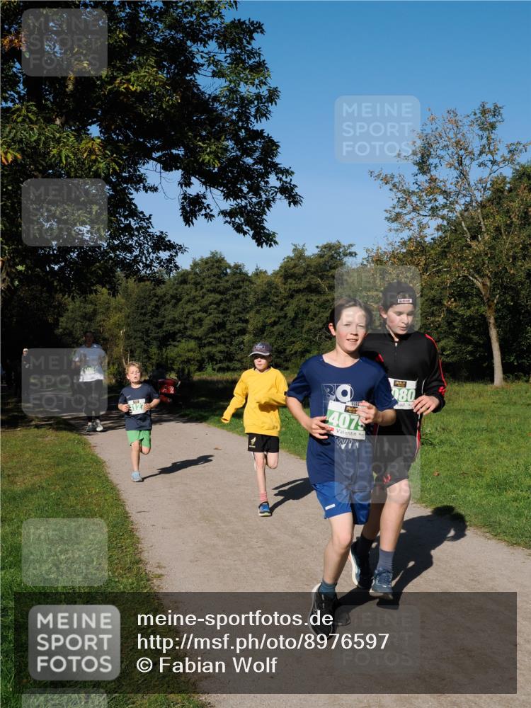 28.09.2025 - 33. Volkslauf durch das schöne Alstertal Fabian Wolf http://msf.ph/oto/8976597 28.09.2025 10:40:20 Laufen 127, 4075, 80 meine-sportfotos.de