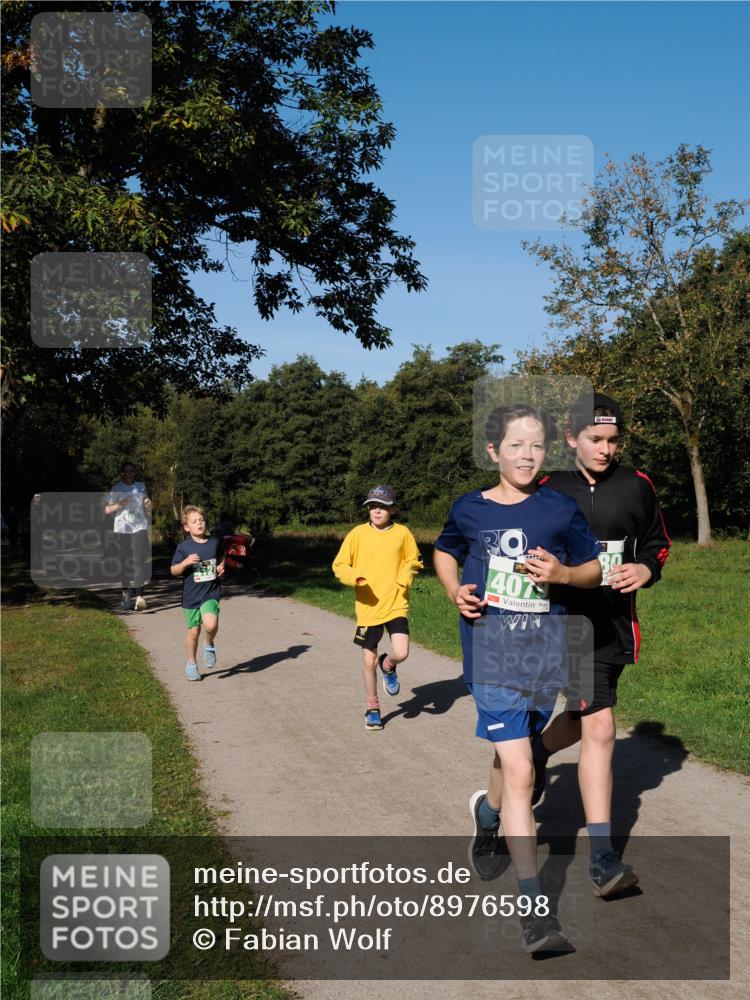 28.09.2025 - 33. Volkslauf durch das schöne Alstertal Fabian Wolf http://msf.ph/oto/8976598 28.09.2025 10:40:20 Laufen 4079 meine-sportfotos.de