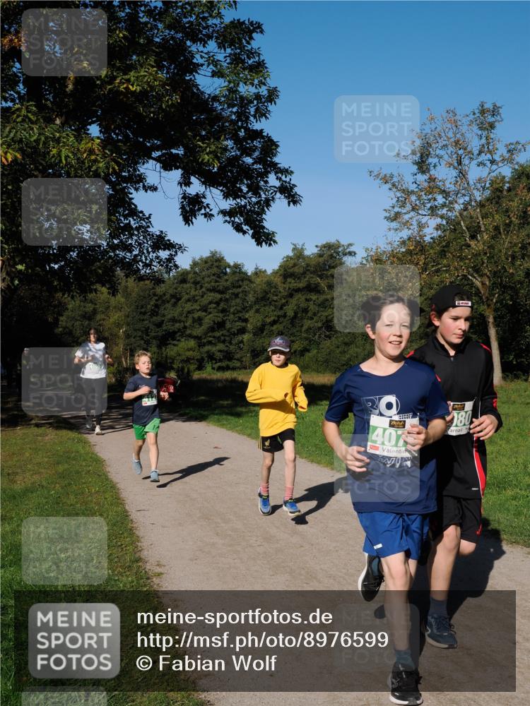28.09.2025 - 33. Volkslauf durch das schöne Alstertal Fabian Wolf http://msf.ph/oto/8976599 28.09.2025 10:40:20 Laufen 4105, 80, 407 meine-sportfotos.de