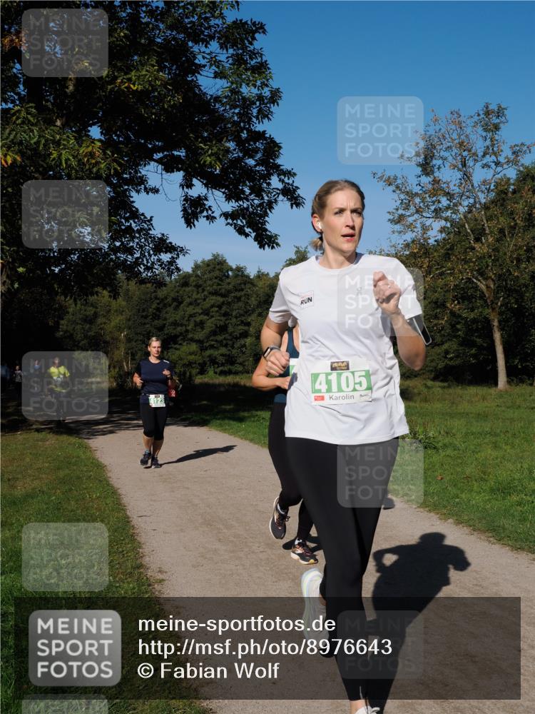 28.09.2025 - 33. Volkslauf durch das schöne Alstertal Fabian Wolf http://msf.ph/oto/8976643 28.09.2025 10:40:25 Laufen 4105 meine-sportfotos.de