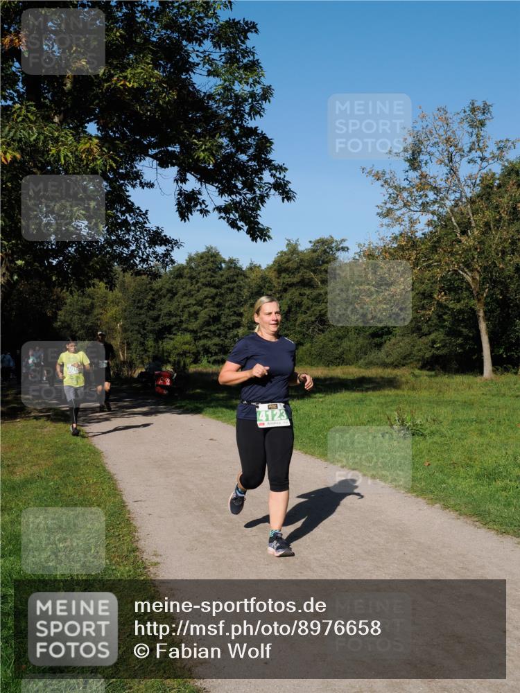 28.09.2025 - 33. Volkslauf durch das schöne Alstertal Fabian Wolf http://msf.ph/oto/8976658 28.09.2025 10:40:26 Laufen 4123 meine-sportfotos.de