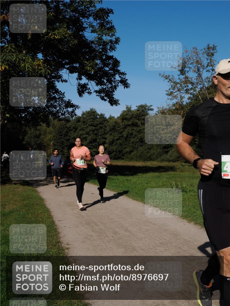 28.09.2025 - 33. Volkslauf durch das schöne Alstertal Fabian Wolf http://msf.ph/oto/8976697 28.09.2025 10:40:33 Laufen 4121, 052 meine-sportfotos.de