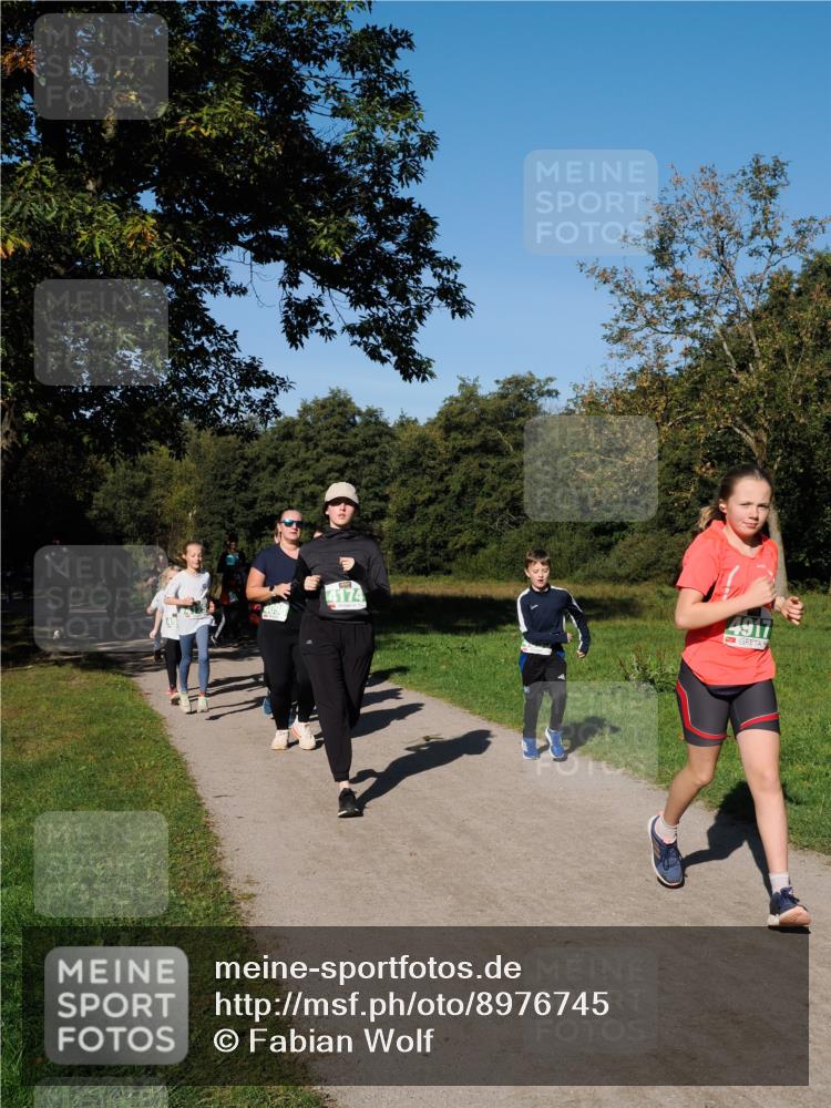 28.09.2025 - 33. Volkslauf durch das schöne Alstertal Fabian Wolf http://msf.ph/oto/8976745 28.09.2025 10:40:44 Laufen 409, 4174 meine-sportfotos.de
