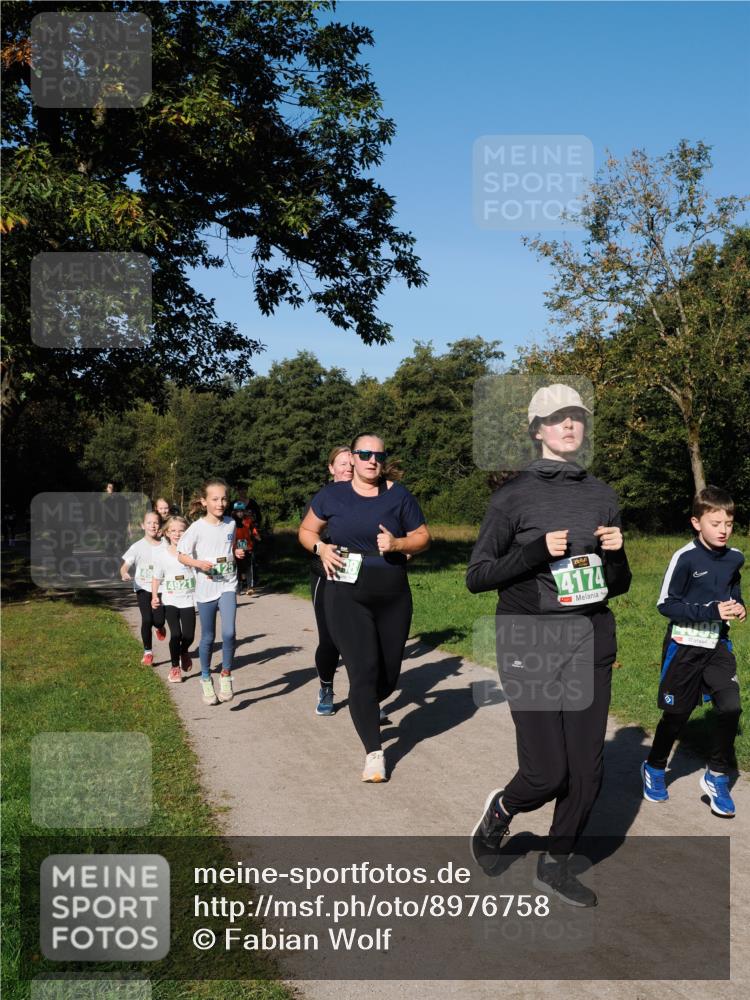 28.09.2025 - 33. Volkslauf durch das schöne Alstertal Fabian Wolf http://msf.ph/oto/8976758 28.09.2025 10:40:46 Laufen 4174 meine-sportfotos.de