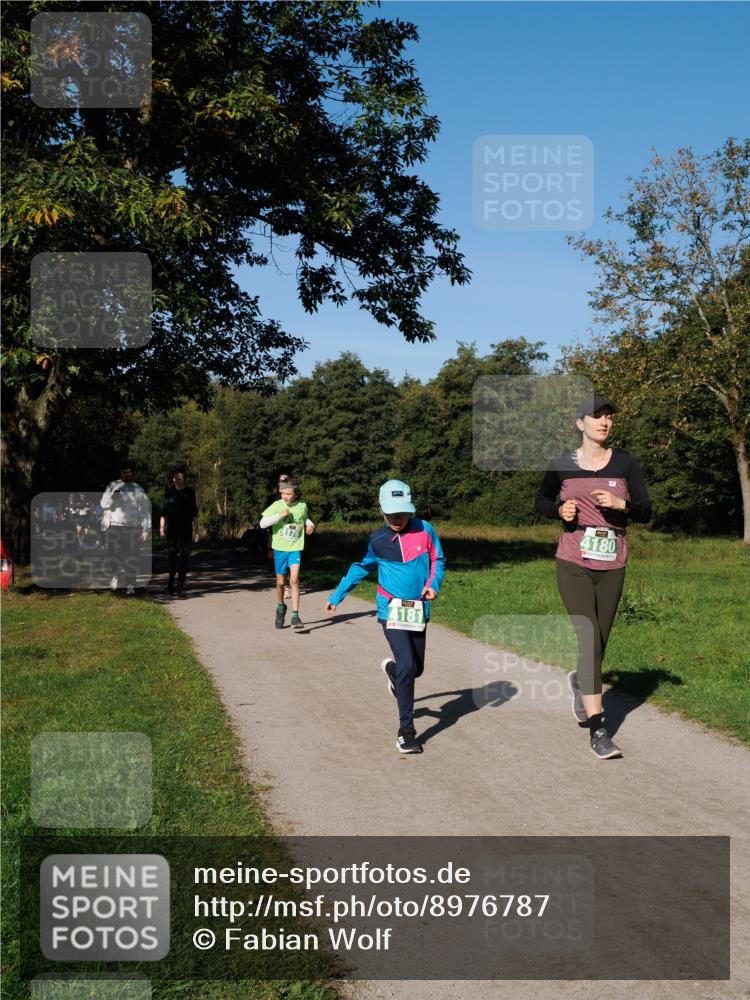 28.09.2025 - 33. Volkslauf durch das schöne Alstertal Fabian Wolf http://msf.ph/oto/8976787 28.09.2025 10:40:51 Laufen 4181, 4180 meine-sportfotos.de
