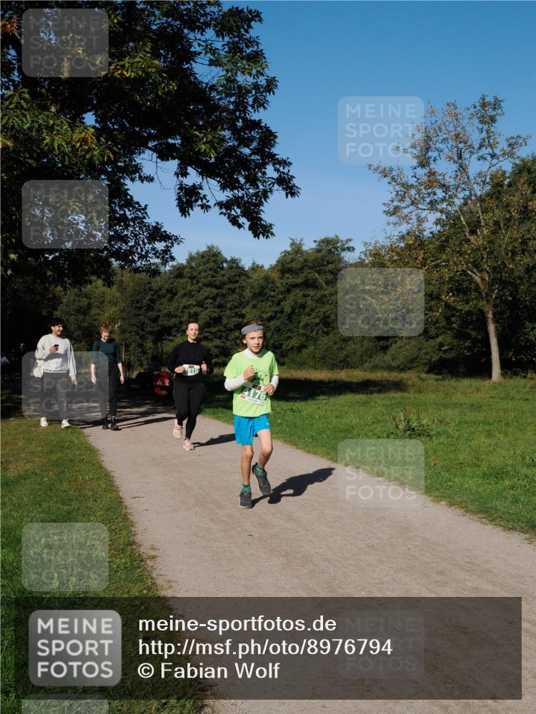 28.09.2025 - 33. Volkslauf durch das schöne Alstertal Fabian Wolf http://msf.ph/oto/8976794 28.09.2025 10:40:54 Laufen  meine-sportfotos.de