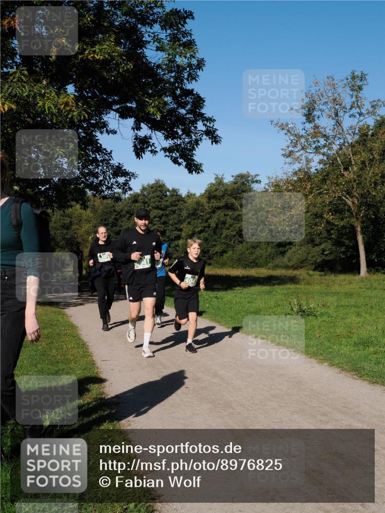 28.09.2025 - 33. Volkslauf durch das schöne Alstertal Fabian Wolf http://msf.ph/oto/8976825 28.09.2025 10:41:03 Laufen  meine-sportfotos.de