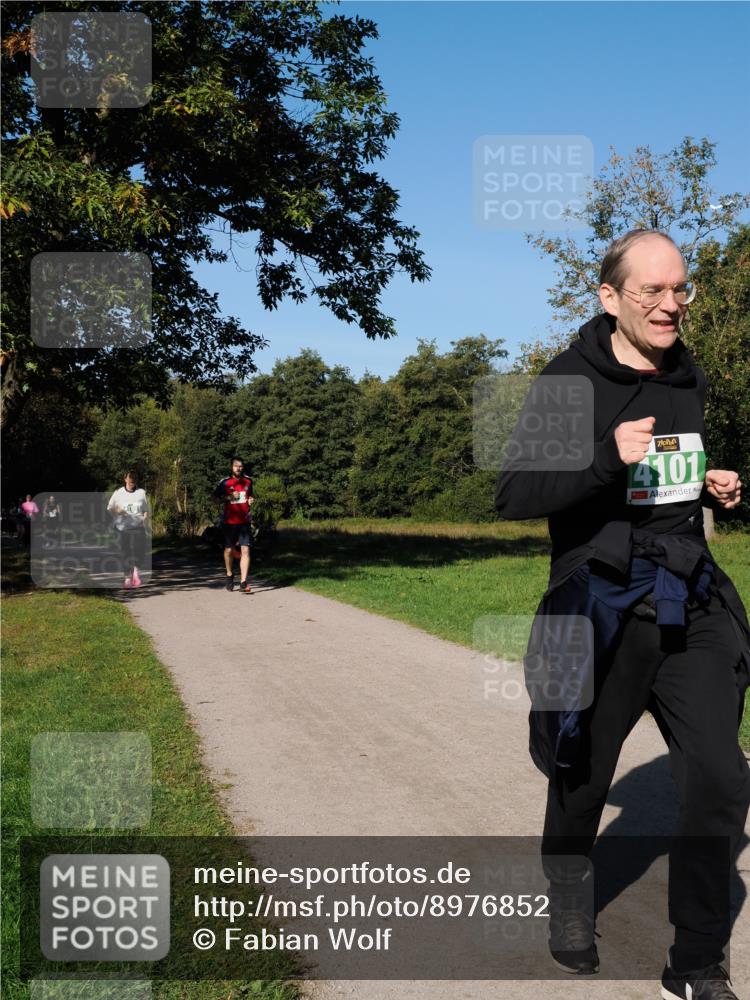28.09.2025 - 33. Volkslauf durch das schöne Alstertal Fabian Wolf http://msf.ph/oto/8976852 28.09.2025 10:41:06 Laufen 4101 meine-sportfotos.de