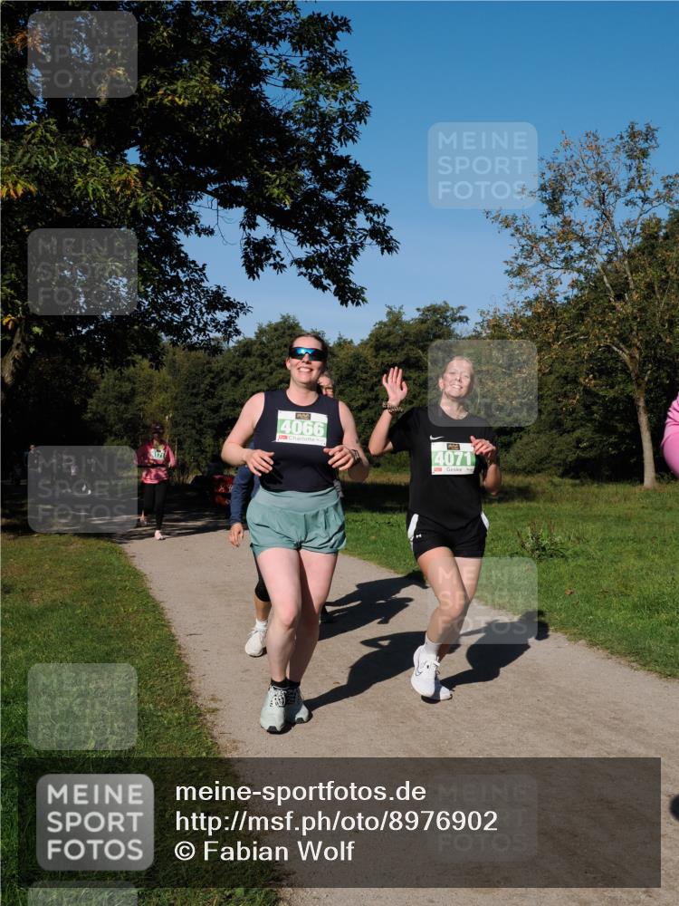 28.09.2025 - 33. Volkslauf durch das schöne Alstertal Fabian Wolf http://msf.ph/oto/8976902 28.09.2025 10:41:22 Laufen 4066, 4071 meine-sportfotos.de