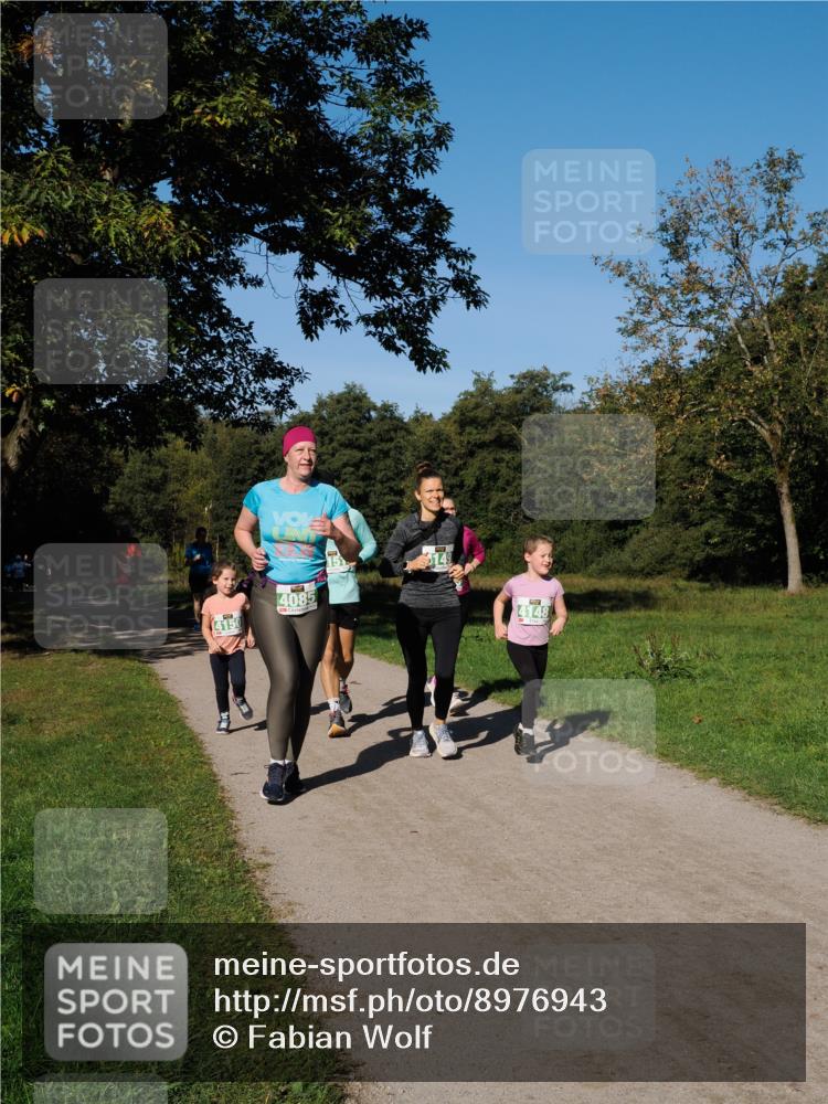28.09.2025 - 33. Volkslauf durch das schöne Alstertal Fabian Wolf http://msf.ph/oto/8976943 28.09.2025 10:41:40 Laufen 4150, 4085, 151, 149, 4148 meine-sportfotos.de