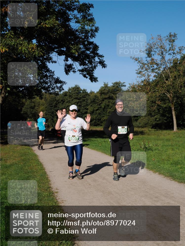 28.09.2025 - 33. Volkslauf durch das schöne Alstertal Fabian Wolf http://msf.ph/oto/8977024 28.09.2025 10:42:02 Laufen 4903, 4904 meine-sportfotos.de