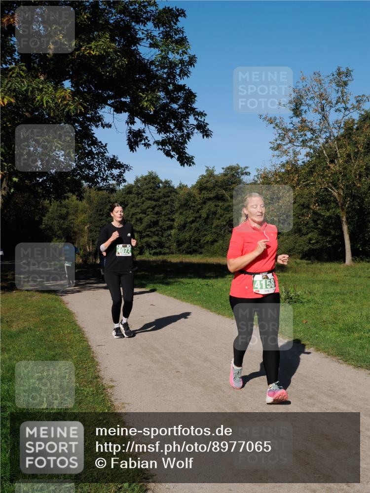 28.09.2025 - 33. Volkslauf durch das schöne Alstertal Fabian Wolf http://msf.ph/oto/8977065 28.09.2025 10:42:13 Laufen 4072, 4158, 7 meine-sportfotos.de