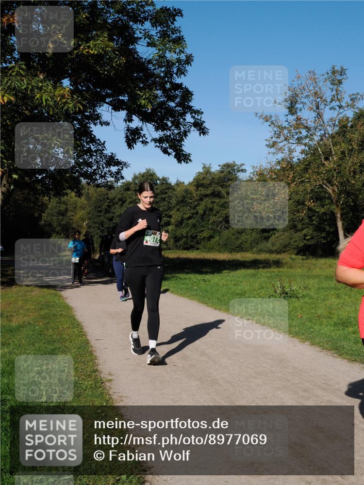 28.09.2025 - 33. Volkslauf durch das schöne Alstertal Fabian Wolf http://msf.ph/oto/8977069 28.09.2025 10:42:13 Laufen 4072 meine-sportfotos.de