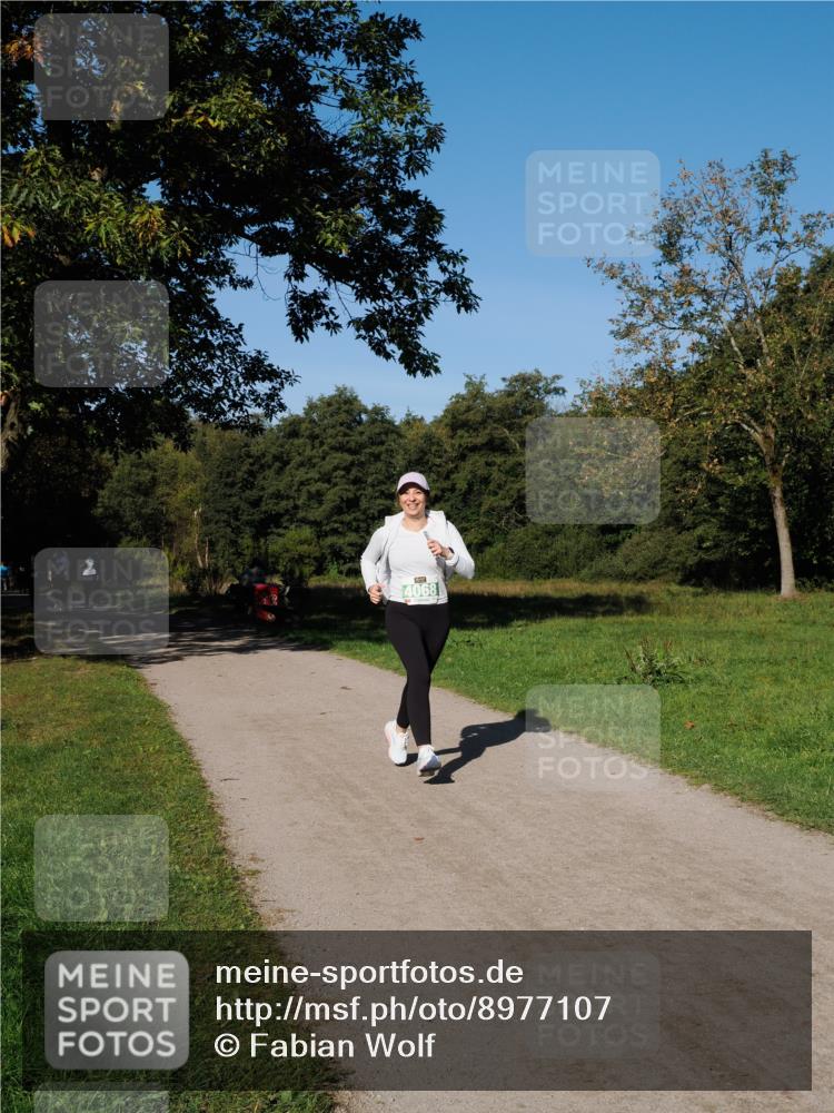 28.09.2025 - 33. Volkslauf durch das schöne Alstertal Fabian Wolf http://msf.ph/oto/8977107 28.09.2025 10:42:41 Laufen 4068 meine-sportfotos.de