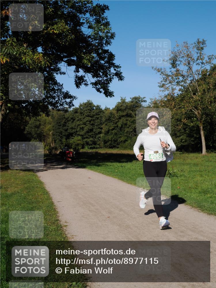 28.09.2025 - 33. Volkslauf durch das schöne Alstertal Fabian Wolf http://msf.ph/oto/8977115 28.09.2025 10:42:42 Laufen 89077 meine-sportfotos.de