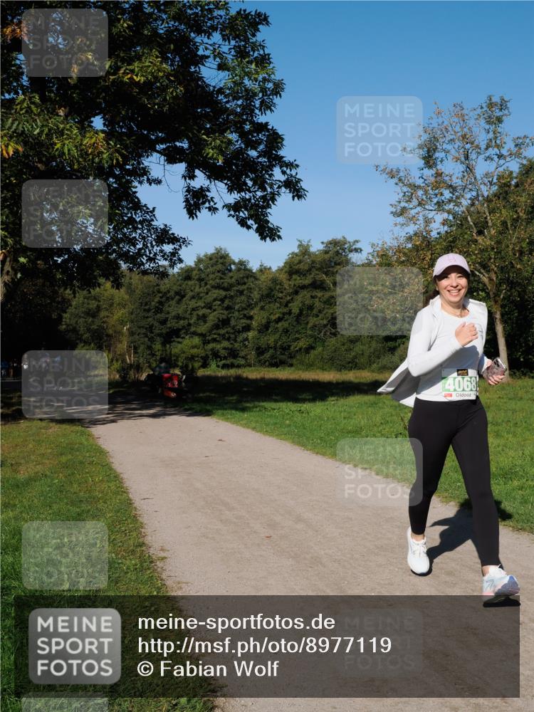 28.09.2025 - 33. Volkslauf durch das schöne Alstertal Fabian Wolf http://msf.ph/oto/8977119 28.09.2025 10:42:42 Laufen 4068 meine-sportfotos.de