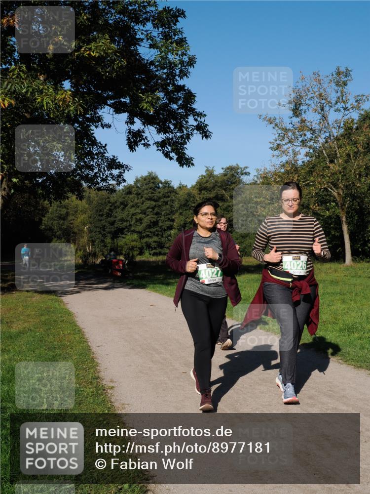 28.09.2025 - 33. Volkslauf durch das schöne Alstertal Fabian Wolf http://msf.ph/oto/8977181 28.09.2025 10:43:00 Laufen 4027, 4026 meine-sportfotos.de