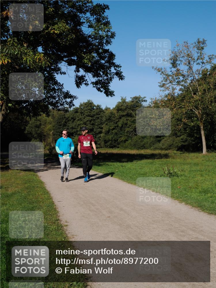 28.09.2025 - 33. Volkslauf durch das schöne Alstertal Fabian Wolf http://msf.ph/oto/8977200 28.09.2025 10:43:17 Laufen 4143, 4172 meine-sportfotos.de
