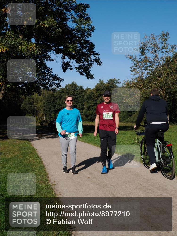 28.09.2025 - 33. Volkslauf durch das schöne Alstertal Fabian Wolf http://msf.ph/oto/8977210 28.09.2025 10:43:21 Laufen 4172 meine-sportfotos.de